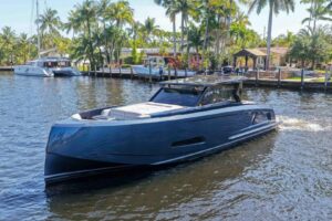 2022 Vanquish Yachts VQ45 for sale - photo 8