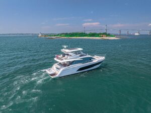 2023 Absolute 62 Fly for sale - photo 7