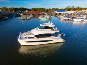 2023 Aquila 54 Yacht for sale - photo 2