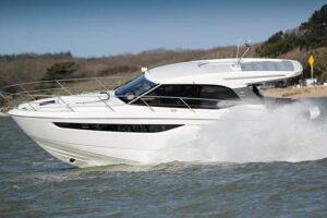Bow seating and forward cabin entry on 2023 Bavaria R40 Coupe, 44-foot luxury cruiser.