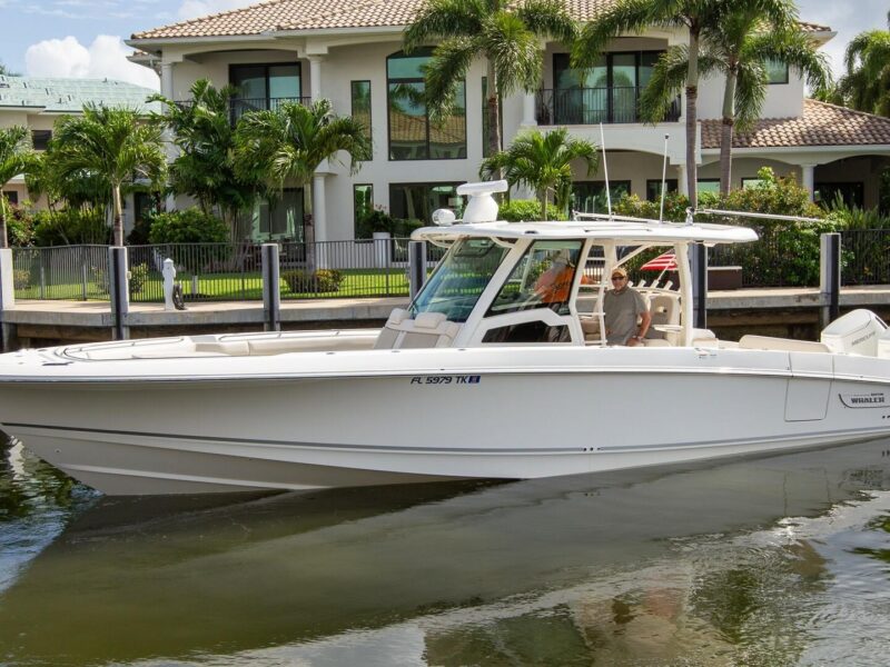 2023 Boston Whaler 380 Outrage