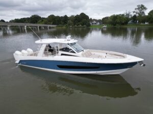 2023 Boston Whaler 420 Outrage for sale