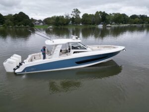 2023 Boston Whaler 420 Outrage for sale - photo 3