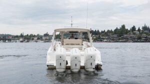 2023 Boston Whaler 420 Outrage for sale - photo 3