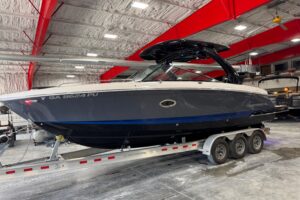 2023 Chaparral 307 SSX for sale - photo 2