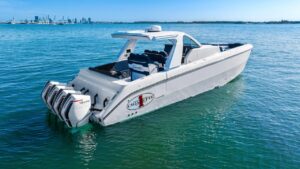 2023 Cigarette 42' Auroris for sale - photo 4
