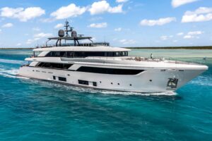 2023 Custom Line NAVETTA 42 for sale - photo 3