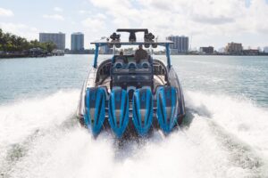 2023 Midnight Express 43 Solstice for sale - photo 5