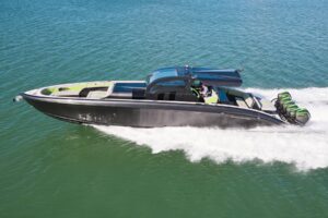 2023 Midnight Express 52 Vitesse for sale - photo 2