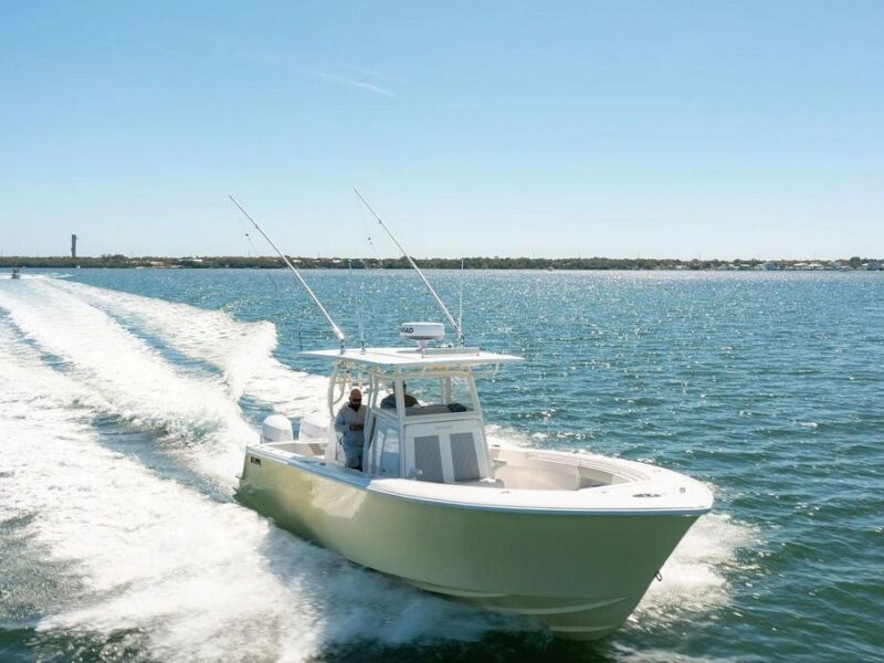 2023 Reef Runner 340 Center Console