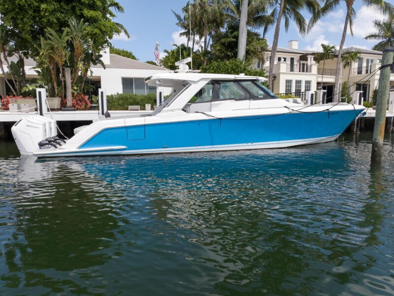 2023 Tiara Yachts 48 LS