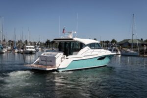 2023 Tiara Yachts C44 Coupe for sale - photo 3