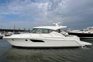 2023 Tiara Yachts C44 Coupe for sale - photo 3
