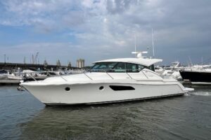 2023 Tiara Yachts C44 Coupe for sale - photo 4