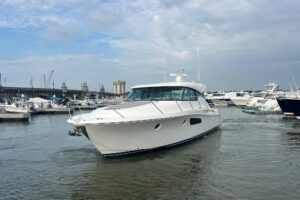 2023 Tiara Yachts C44 Coupe for sale - photo 6