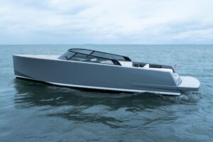 2023 VanDutch 48 for sale - photo 2