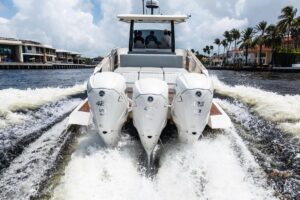 2024 Astondoa 377 Coupe Outboard for sale - photo 5