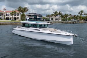 2024 Axopar 45 XC Cross Cabin for sale - photo 4