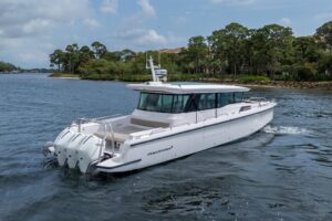 2024 Axopar 45 XC Cross Cabin for sale - photo 5