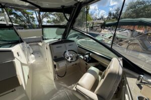 2024 Boston Whaler 320 Vantage for sale - photo 8