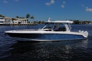 2024 Boston Whaler 350 Realm for sale - photo 2
