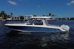 2024 Boston Whaler 350 Realm for sale - photo 3