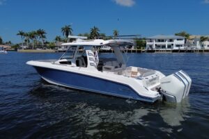 2024 Boston Whaler 350 Realm for sale - photo 5