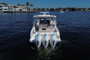 2024 Boston Whaler 350 Realm for sale - photo 6