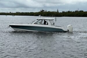 2024 Boston Whaler 380 Realm for sale