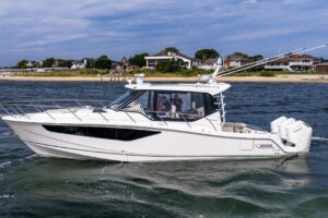 2024 Boston Whaler 405 Conquest for sale