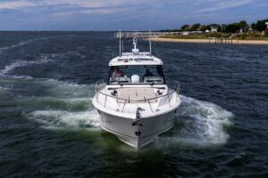 2024 Boston Whaler 405 Conquest for sale - photo 5