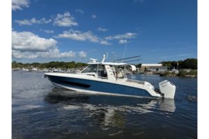 2024 Boston Whaler 420 Outrage for sale - photo 5