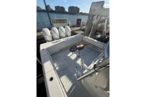 2024 Contender 44 ST for sale - photo 7