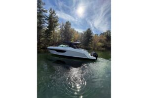 2024 Cruisers Yachts 38 GLS OB for sale - photo 2