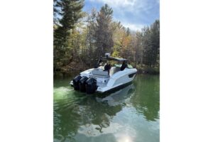 2024 Cruisers Yachts 38 GLS OB for sale - photo 4