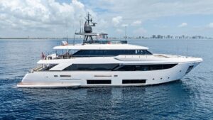 2024 Custom Line Navetta 33 for sale
