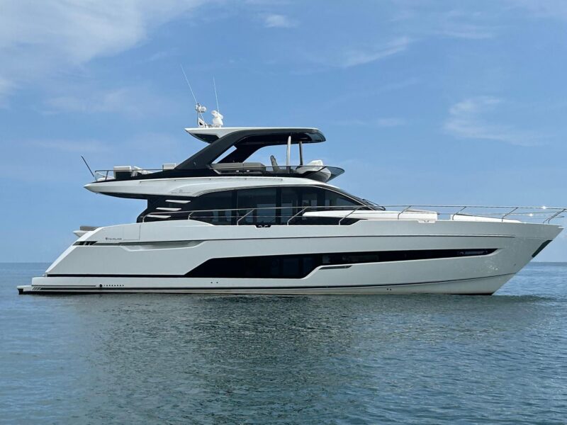 2024 Fairline Squadron 68