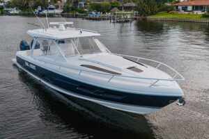 2024 Intrepid 41 Valor for sale - photo 6