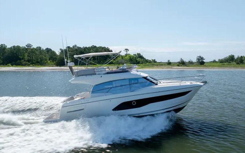 2024 Prestige 420