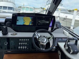 2024 Sea Ray Sundancer 370 Outboard for sale - photo 8