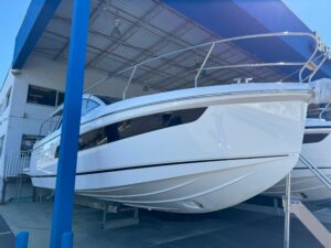 2024 Sealine S335V for sale - photo 3
