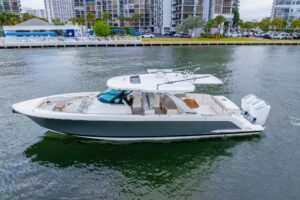 2024 Tiara Yachts 43 LS for sale - photo 7