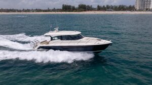 2024 Tiara Yachts 48 LE for sale - photo 3
