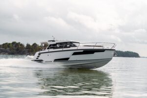 2025 Aquador 300 HT for sale