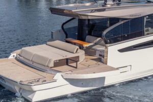 2025 Azimut Seadeck 6 for sale - photo 2