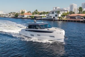 2025 Azimut Seadeck 6 for sale - photo 4