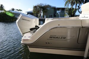 2025 Boston Whaler 325 Conquest for sale - photo 6