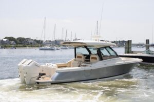2025 Chris-Craft Calypso 32 for sale - photo 3
