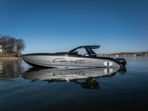 2025 Cigarette 42' Auroris for sale - photo 2