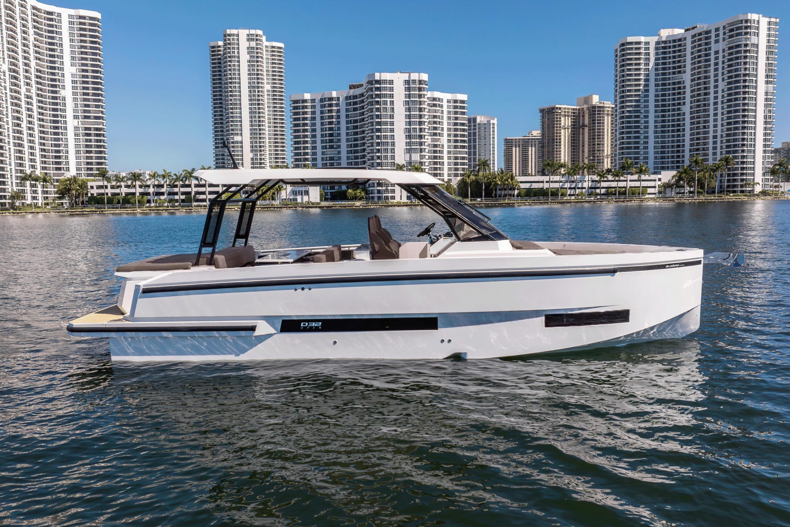 2025 De Antonio Yachts D32 OPEN for sale